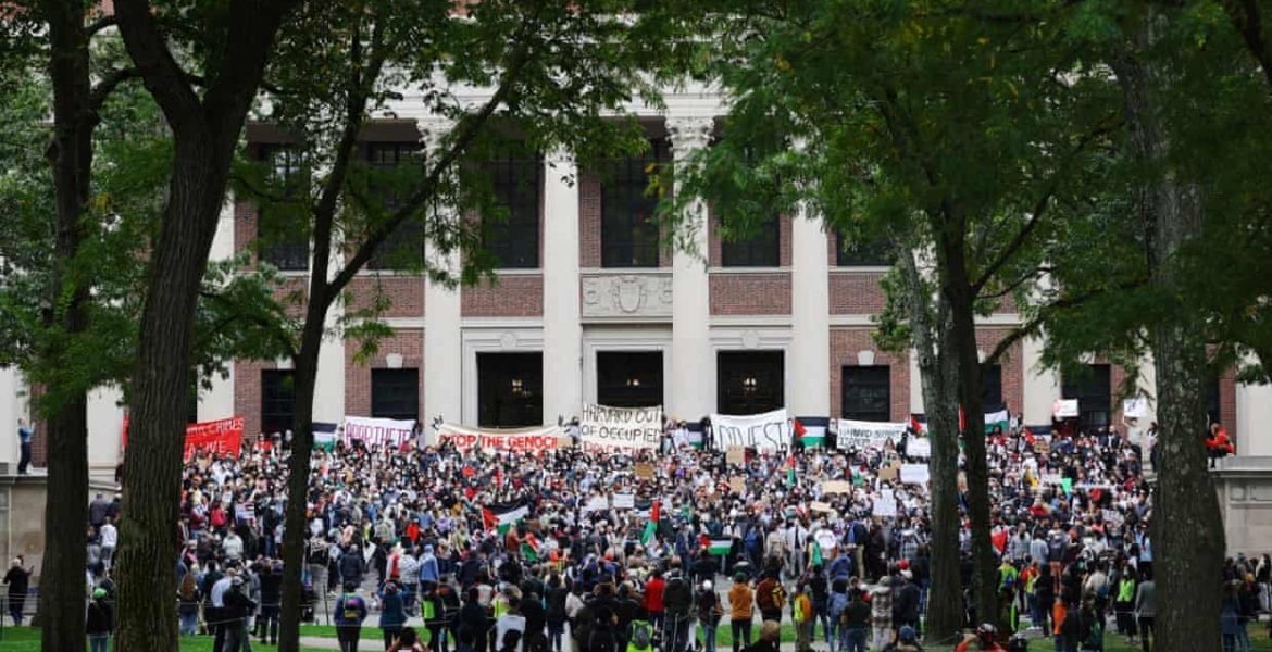 المتطرف إيمتار بن غفير يطالب بتشكيل مجموعات مسلحة لحماية الجاليات اليهوديه بسبب مظاهرات الجامعات الامريكيه 