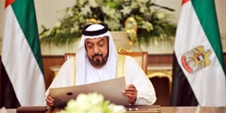 رئيس دولة الإمارات الشيخ خليفة بن زايد عن عمر يناهز 73 عاماً