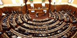المحكمة الدستورية في الجزائر... رفع الحصانة البرلمانية عن 7 برلمانيين