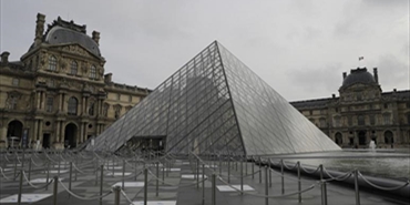 متحف اللوفر الفرنسي يتيح للجمهور فرصة الاطلاع عبر الإنترنت على كل أعماله