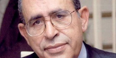 وفاة "شاعر الثورة الفلسطينية" والمفكر عز الدين المناصرة جراء كورونا