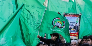 أحزاب الائتلاف الحكومي الألماني تتحرك لحظر علم حركة “حماس”.. أعدت مشروع قانون وتضغط لتمريره