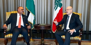 رئيس الوزراء الأردني في لبنان لبحث استجرار الطاقة والغاز