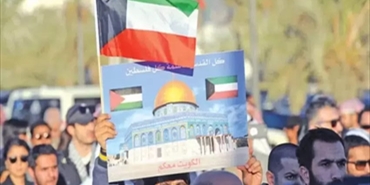 سجال حاد بين مواطن كويتي والسفير الفلسطيني في الكويت