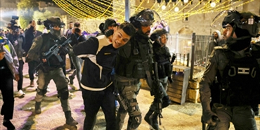 باب العامود في القدس ساحة المعركة على الهوية بين الاحتلال وأبناء القدس