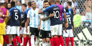 كم عدد نهائيات كأس العالم التي لعبت فيها الأرجنتين وفرنسا؟