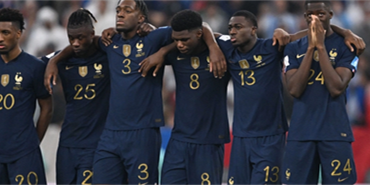إساءة عنصرية لثلاثة لاعبين فرنسيين بعد هزيمة نهائي كأس العالم