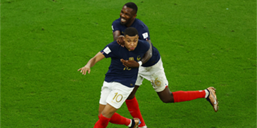 منتخب فرنسا يصعق بولندا ويتأهل لربع نهائي كأس العالم