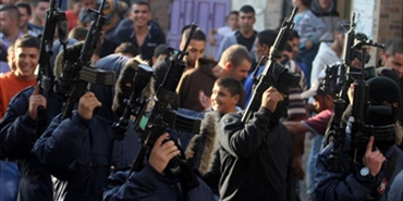 "يديعوت": تضاؤل ​​قوة السلطة الفلسطينية في الضفّة يدعو للقلق