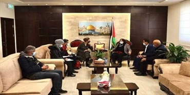 وزيرة الصحة الفلسطينية تطالب بالإفراج عن الأسير أبو حميد