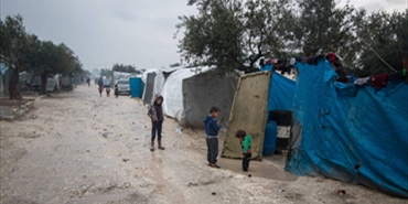 الأمم المتحدة تحذر من أوضاع مزرية يمر بها المدنيون والنازحون في شمال سوريا