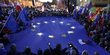 أوروبا تكرر خطأ نابليون التاريخي بشأن فرض العقوبات على روسيا