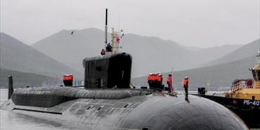بريطانيا تنشر أسطولا من الغواصات النووية بالمحيط الهندي.. 