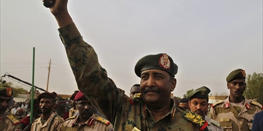 البرهان يجدد التزامه باستكمال المرحلة الانتقالية وصولا لمرحلة التحول الديمقراطي في السودان