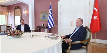 أردوغان وميتسوتاكيس يبحثان العلاقات التركية اليونانية وقضايا دولية