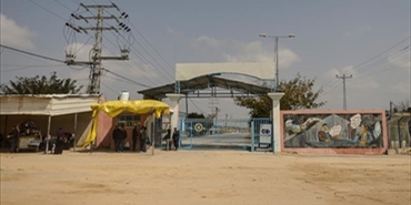 الاحتلال  الإسرائيلي  يستأنف  عمل معبر بيت حانون شمال قطاع غزة أمام العمال وأصحاب التصاريح