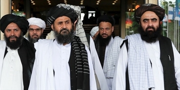 طالبان تكشف لأول مرة موقع قبر مؤسسها الملا عمر.. ظل سراً منذ وفاته بعد أن تخفى عن مراقبة أمريكا