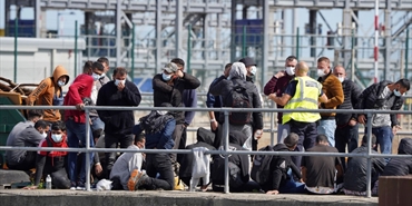 انتقادات تطال بريطانيا بسبب تضييقها على اللاجئين