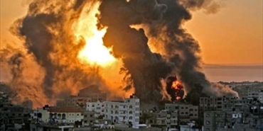 جيش الاحتلال يشن غارات عنيفة ومتواصلة على مدينة الزهراء وسط غزه 