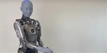 شركة تباهي بمهارات أكثر “الروبوتات شبهاً بالإنسان”