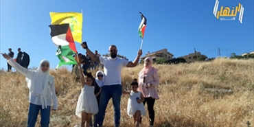 عائلة فلسطينية على مارون الراس